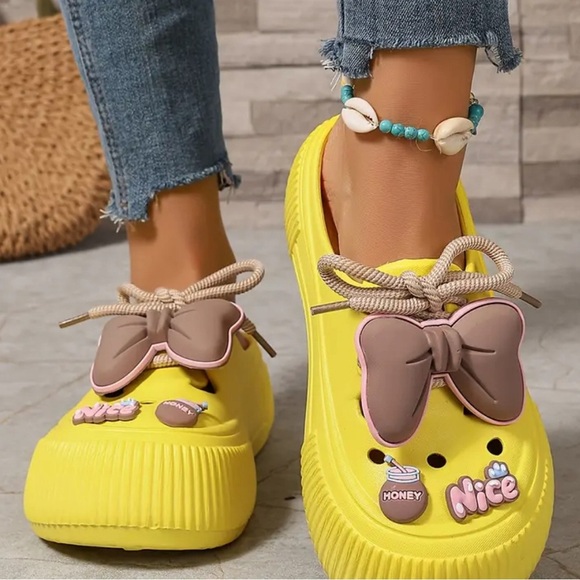 NWT, Yellow Women's Fashion Closed-Toe Slide Sandals with Bow, 41-42 - Picture 1 of 3